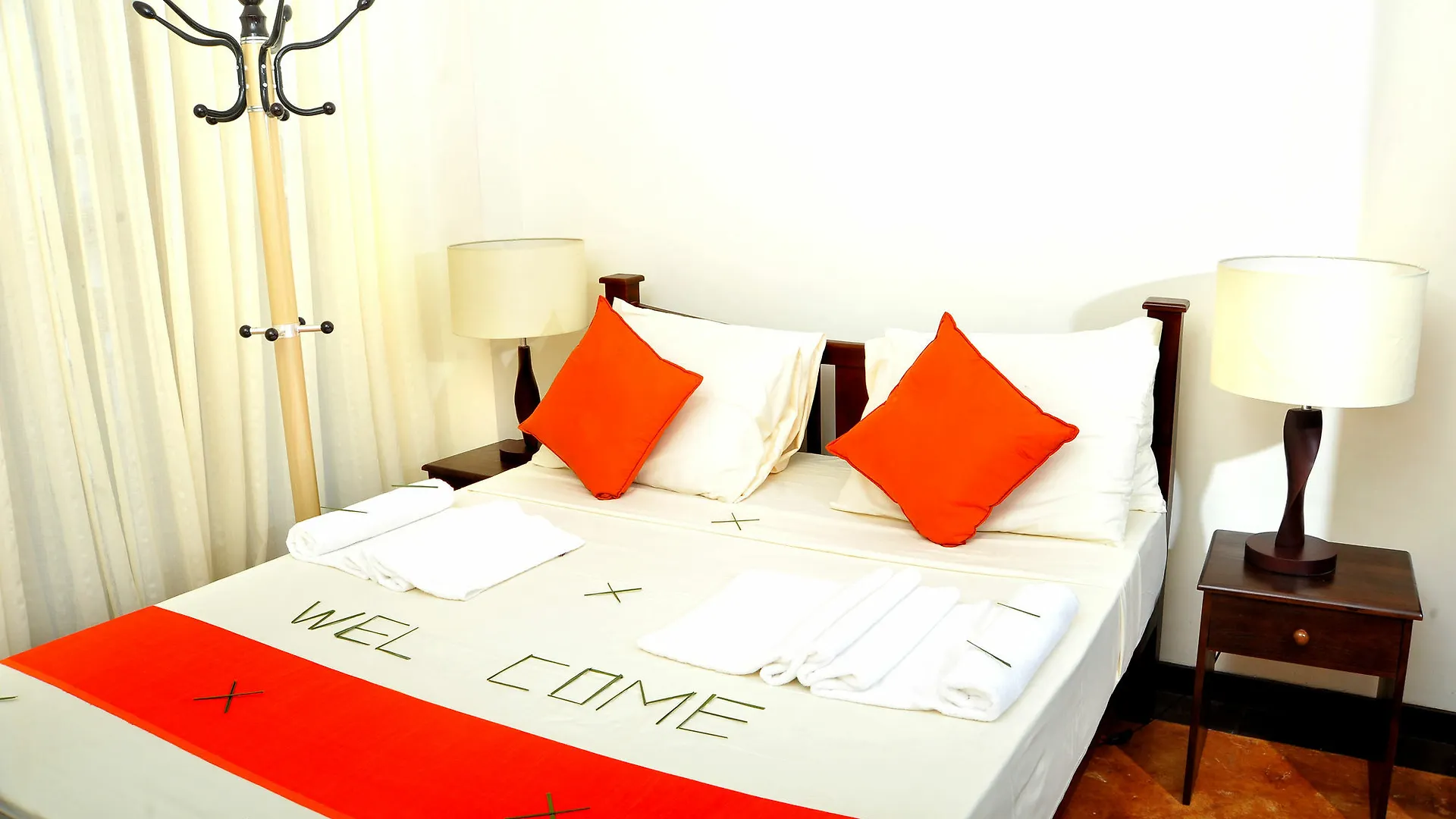 Prestige Court Residencies Hotel Dehiwala-Mount Lavinia 3*,
