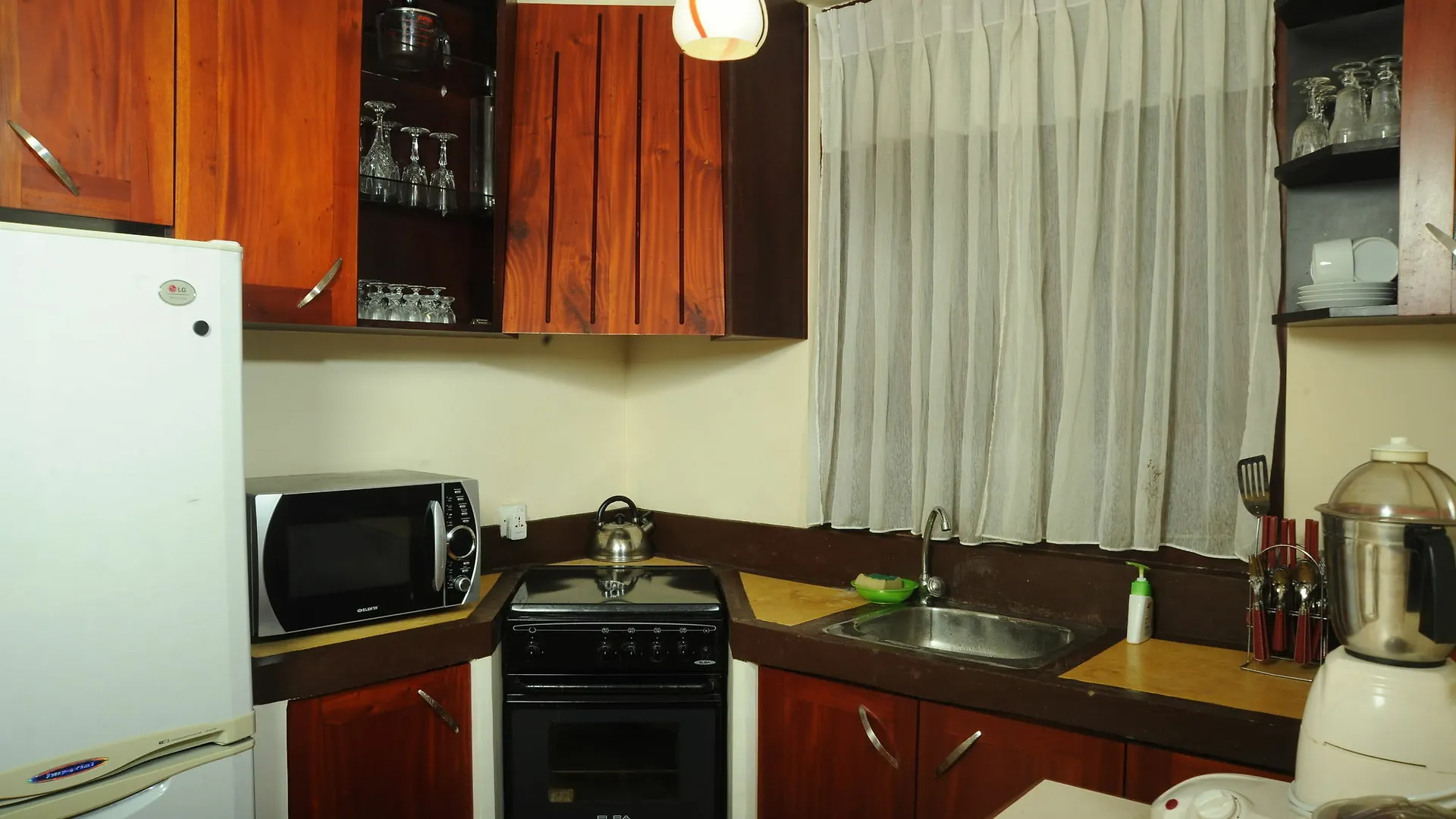 Prestige Court Residencies Hotel Dehiwala-Mount Lavinia